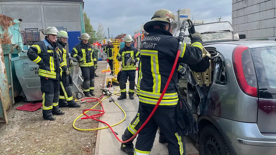 Feuerwache 4 - Alarm in Stuttgart feuerwache 4 - alarm in stuttgart