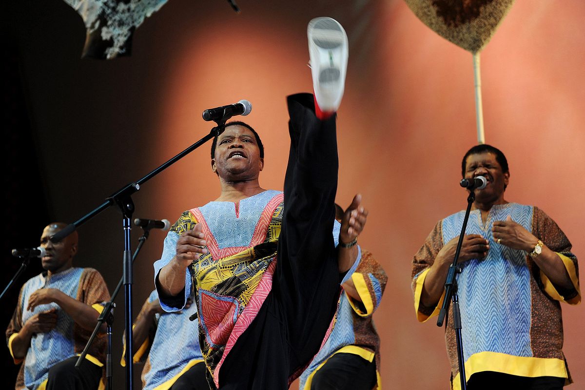 Der Klang Afrikas: Die Geschichte von Ladysmith Black Mambazo der klang afrikas: die geschichte von ladysmith black mambazo