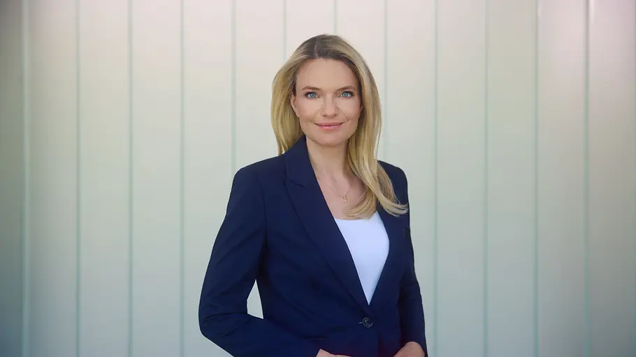 sarah tacke