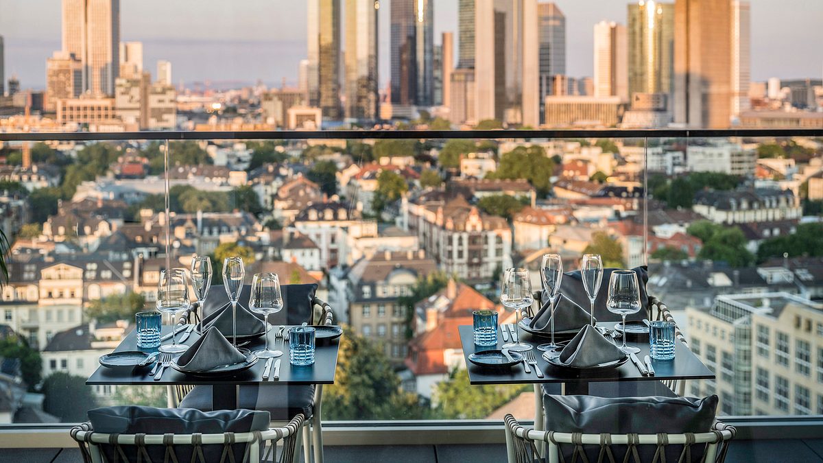 inside skyline frankfurt