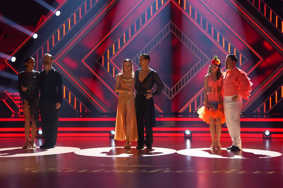 Am Ende der Show mussten drei Paare zittern Am Ende der Show mussten drei Paare zittern