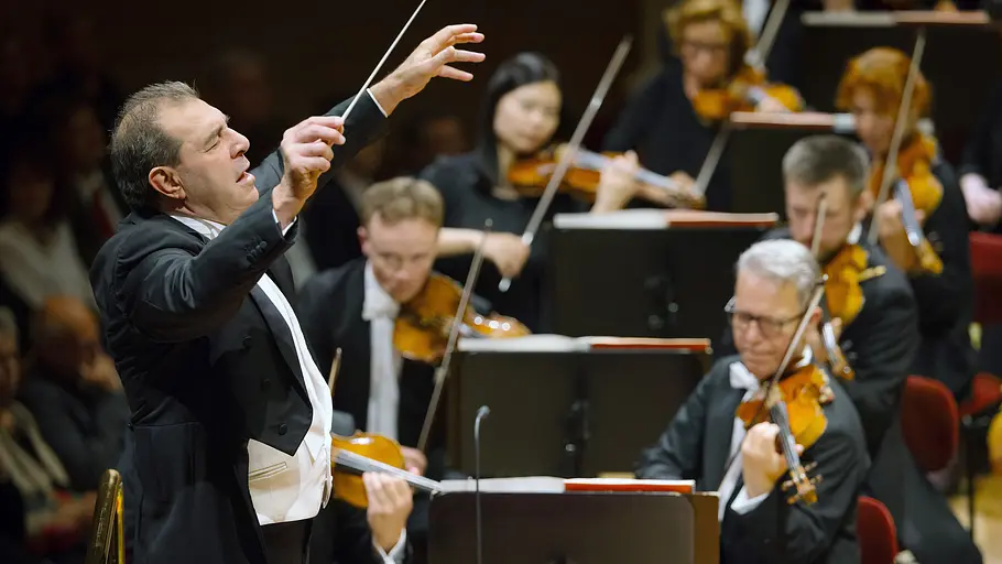 daniele gatti dirigiert wagner, saint-saëns und debussy