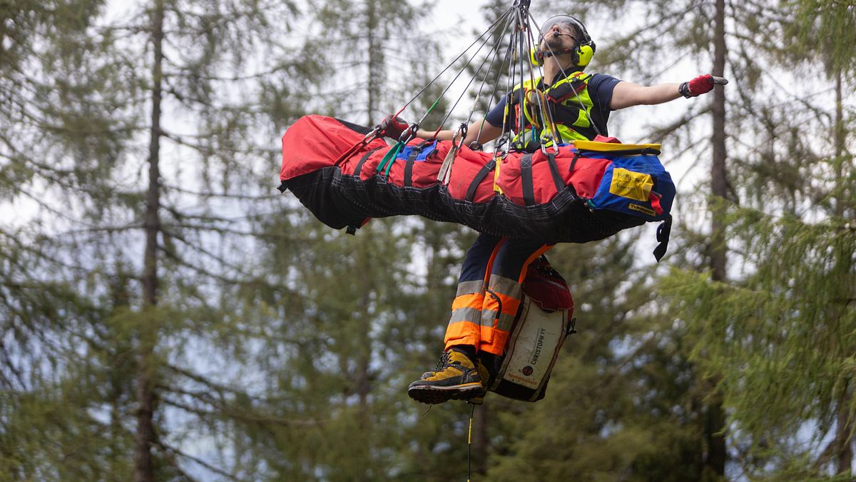 in höchster not - bergretter im einsatz