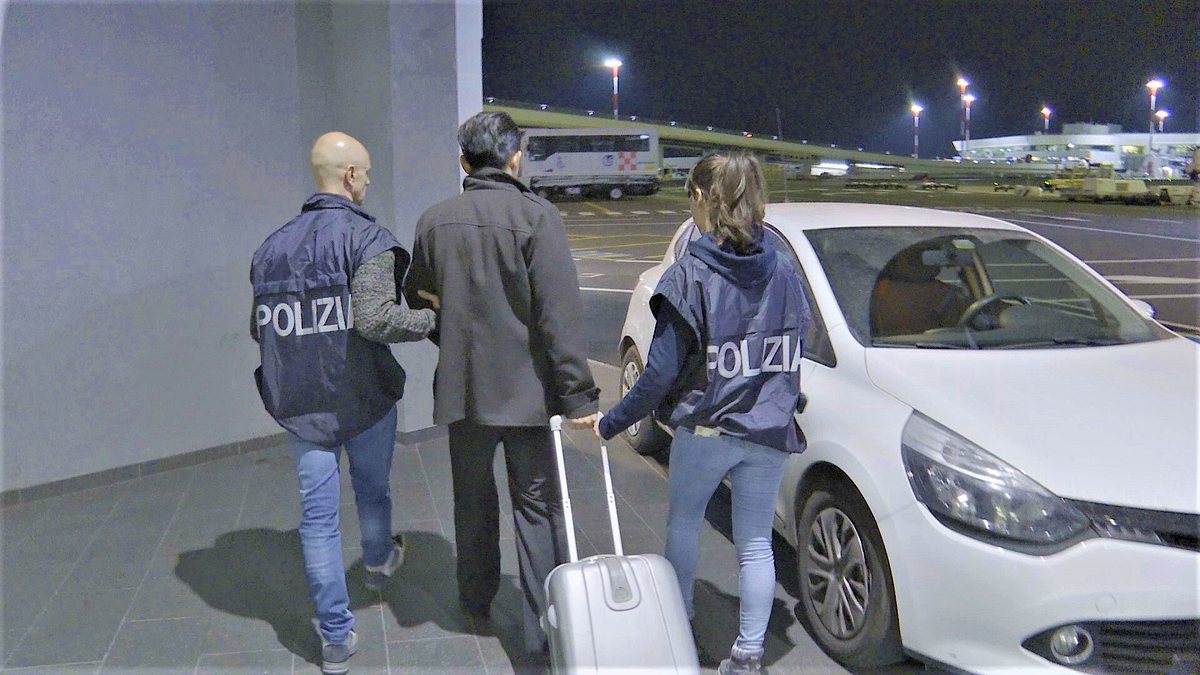 airport security: rom