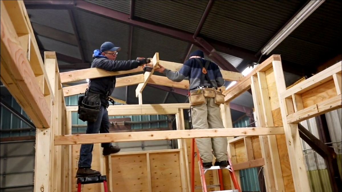 großes glück im kleinen haus