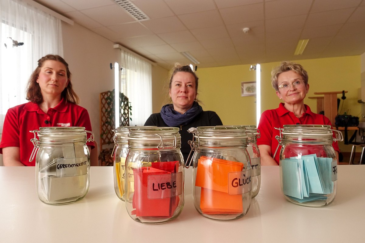 Liebe, Glück und Gott - So glaubt Österreich liebe, glück und gott - so glaubt österreich