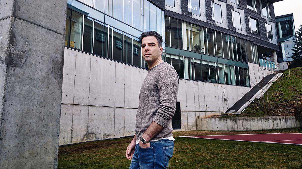 einfach rätselhaft - mit zachary quinto