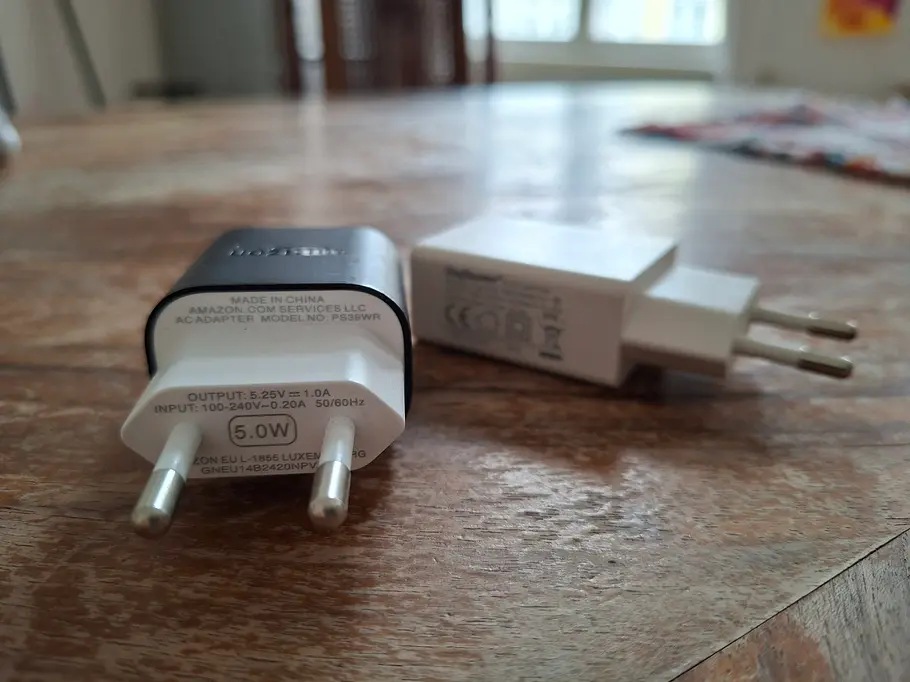 Fire-TV-Stick-Stecker und Standard-Stecker