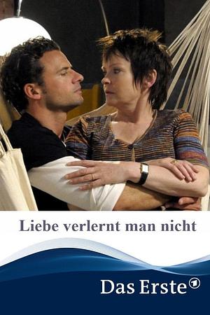 Liebe verlernt man nicht - Foto: TMDB