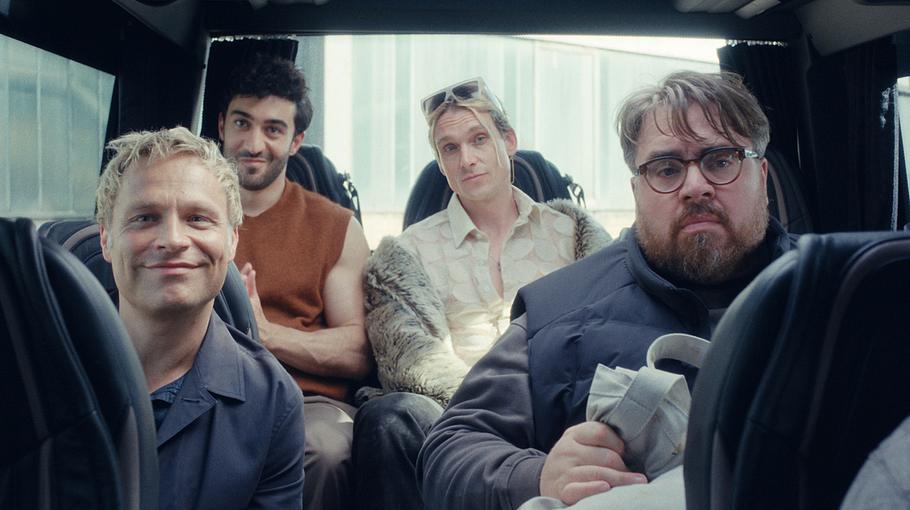 Tim Sander), Eidin Jalali, Daniel Sträßer und Tristan Seith bei den Dreharbeiten zu „The Comeback“.