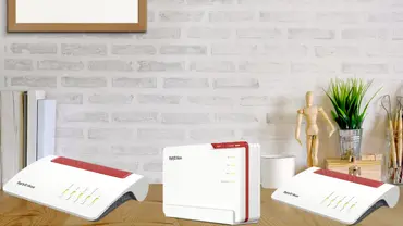 Drei Fritz!Boxen auf einem Schreibtisch - Foto: TVM/PR Drei Fritz!Boxen auf einem Schreibtisch - Foto: TVM/PR