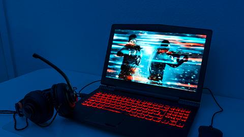 Gaming Laptop - Foto: istock/mikkelwilliam 