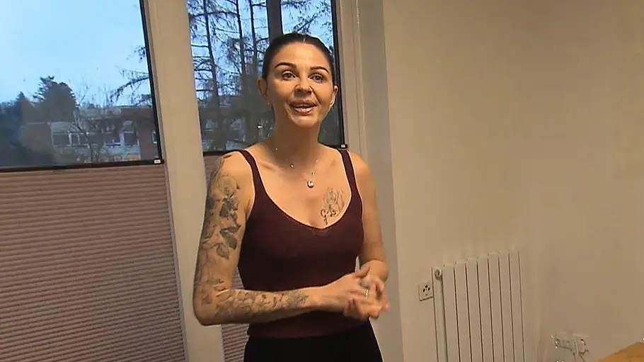 Gastgeberin Stasya bei „Das perfekte Dinner“ Gastgeberin Stasya bei „Das perfekte Dinner“