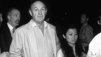 Gene Hackman und Betsy Arakawa - Foto: IMAGO / MediaPunch