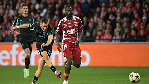 Rückkehr für Xabi Alonso: Hier streamst Leverkusen gegen Liverpool in der CL - Foto: Getty Images / DAMIEN MEYER / Kontributor