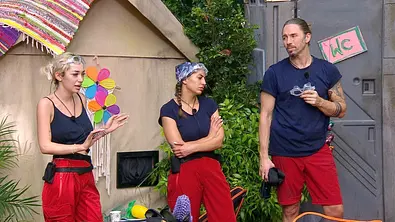 Ariel, Eva und Gil in der Dschungelprüfung - Foto: RTL