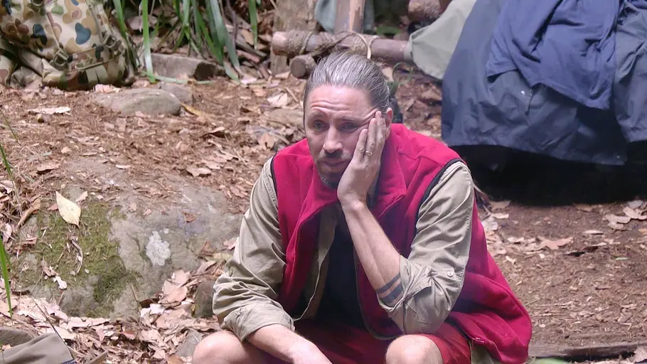 Gil Ofarim Gil Ofarim sitzt im Dschungelcamp