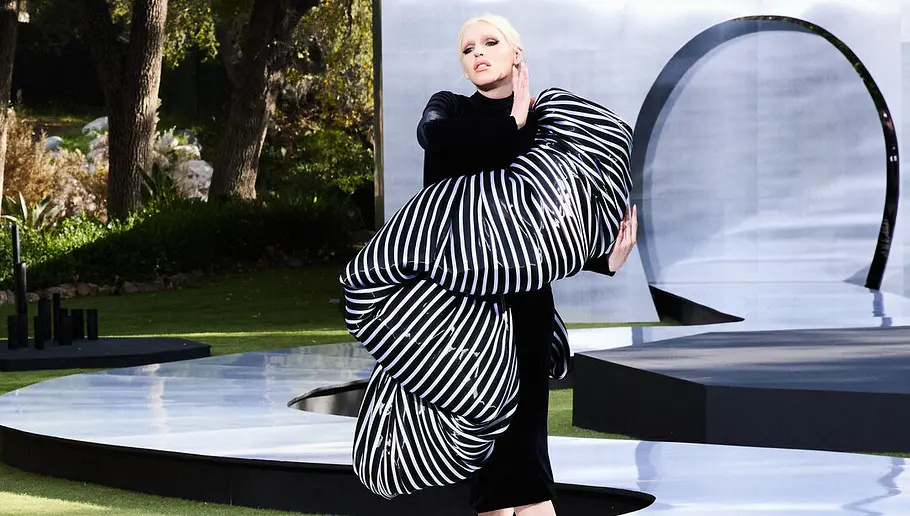 Juna beim „Haute Couture Walk.