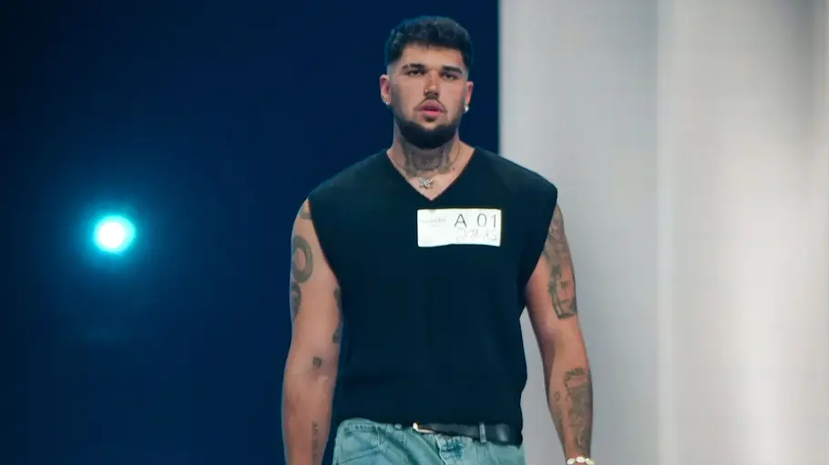 GNTM-Kandidat Jonas GNTM-Kandidat Jonas läuft beim Casting über den Catwalk.