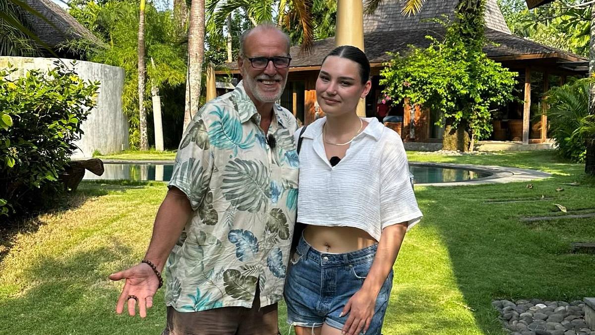 Auswanderer Patrick Naumann gemeinsam mit seiner Tochter Leonie. Patrick Naumann mit seiner Tochter Leonie
