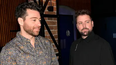 GZSZ: Sagt Carlos John die Wahrheit über die Vaterschaft? - Foto: RTL / Rolf Baumgartner