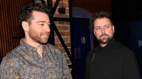 GZSZ: Sagt Carlos John die Wahrheit über die Vaterschaft? - Foto: RTL / Rolf Baumgartner