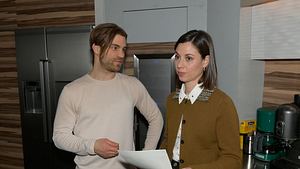 GZSZ: Matilda und Julian – bahnt sich hier Zoff an? - Foto: RTL / Rolf Baumgartner