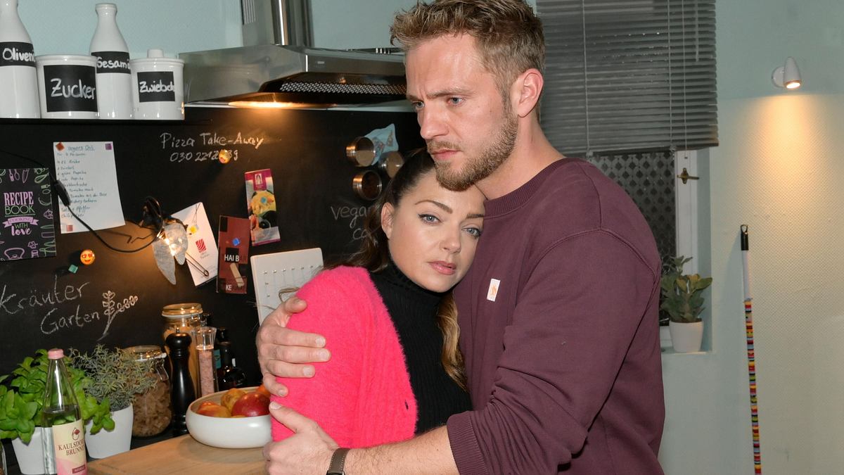 Paul und Emily sorgen sich um Kate. Paul und Emily sorgen sich um Kate.