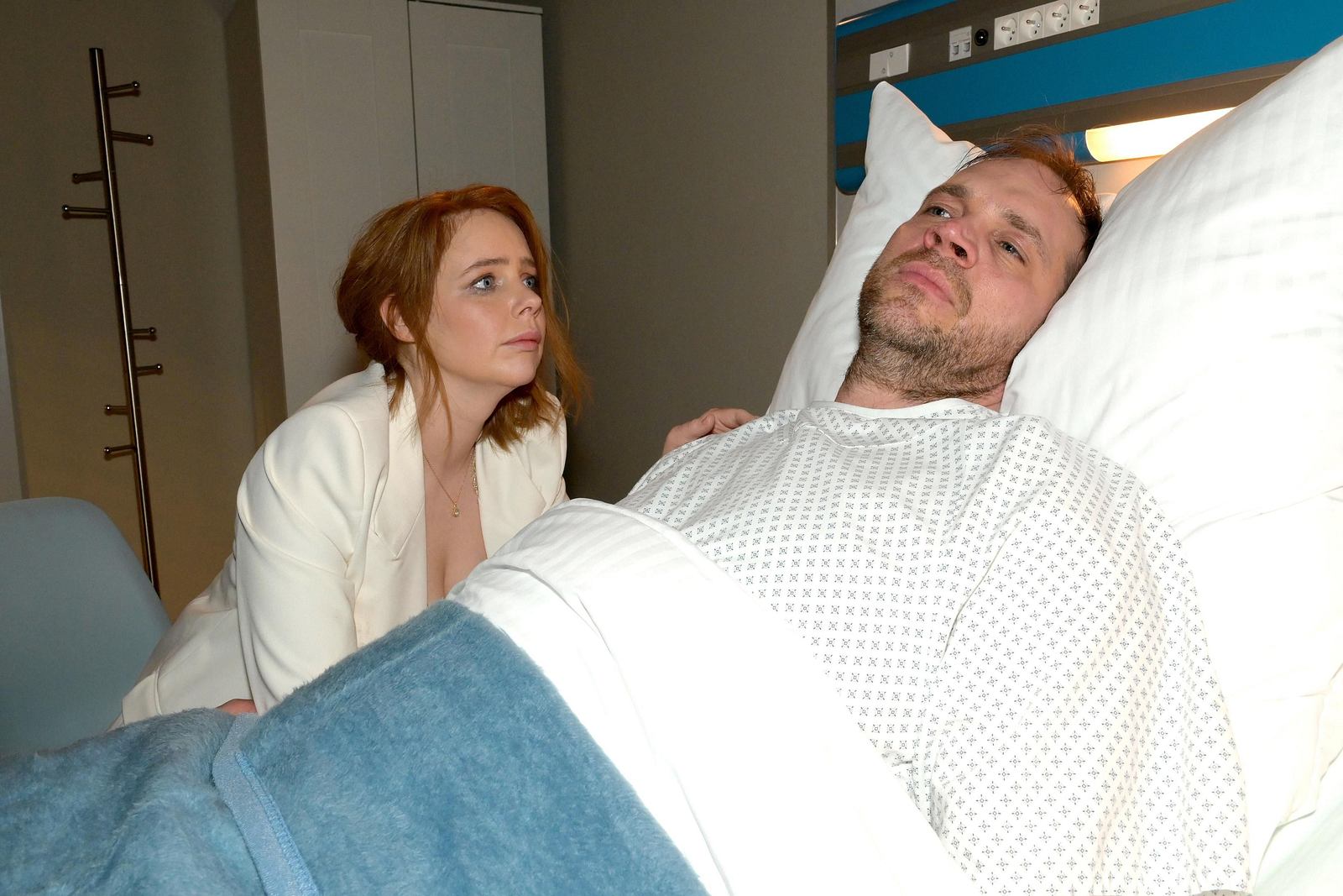 GZSZ: Hochzeit geplatzt! DAS passiert jetzt mit Toni und Erik