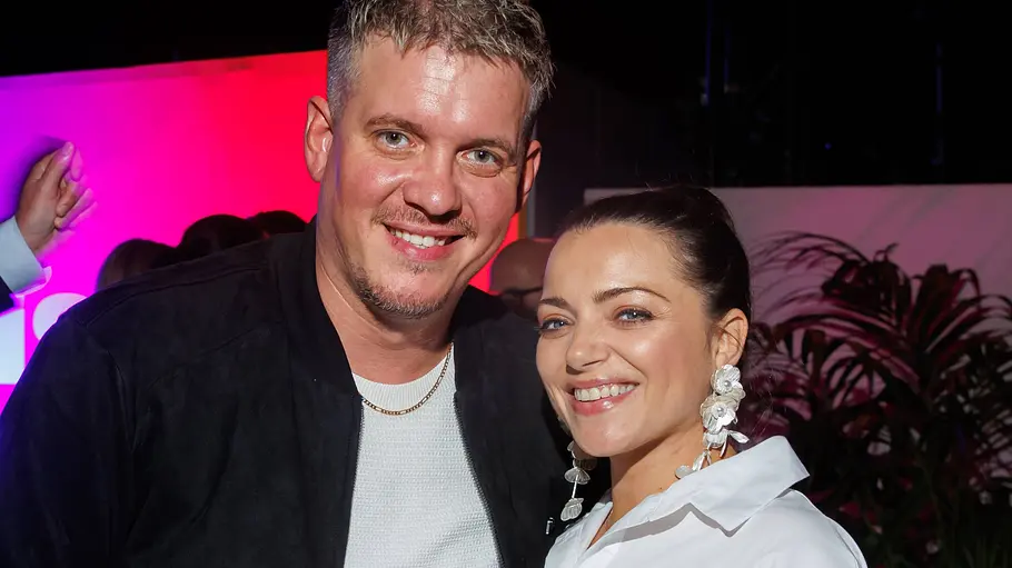 Anne Menden und Gustav Masurek werden zum ersten Mal Eltern. Anne Menden und Gustav Masurek bei einem Event.