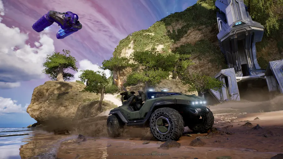Ein Screenshot aus Halo Campaign Evolved zeigt den Warthog in einem Strand-Setting