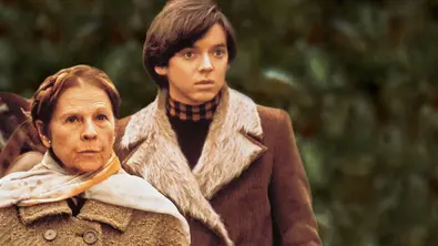 Ruth Gordon und Bud Cort in „Harold und Maude“. - Foto: TMDB