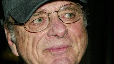 Harris Yulin blickt zur Seite - Foto: IMAGO / MediaPunch