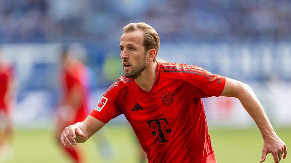 Harry Kane vom FC Bayern München antizipiert einen Ball in einem Spiel - Foto:  IMAGO / MIS