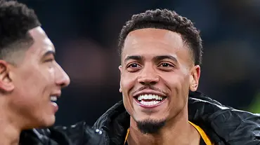 Felix Nmecha Anfang 2026 bei den Play-Offs Borussia Dortmund - Atalanta Bergamo mit Jobe Bellingham (ebenfalls Borussia Dortmund).  - Foto: IMAGO / RHR-Foto