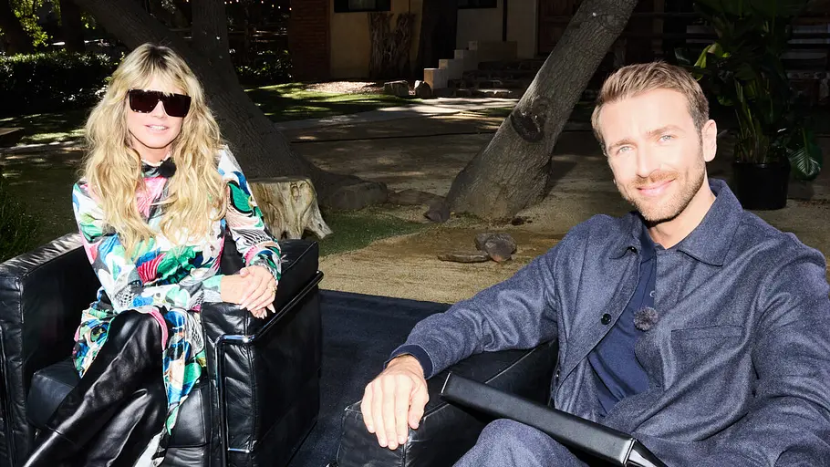 Diesmal ist auch Heidi Klum neben Moderator Christian Düren beim Media-Teaching dabei. 