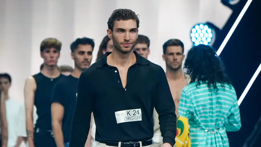 GNTM-Kandidat Christian GNTM-Kandidat Christian läuft beim Casting über den Catwalk.