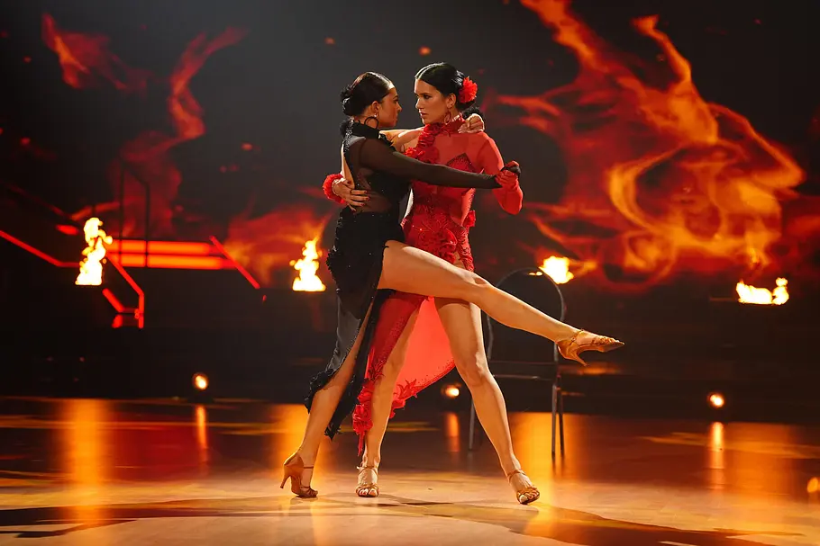Lets Dance Tanzpaar in Show 2