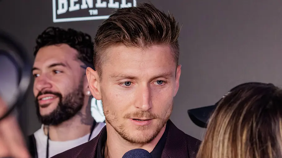 Tommy Pedroni am Rande des Fame Fighting
