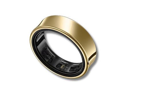 Samsung Galaxy Ring in Titanium Gold
