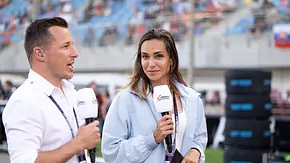 Andrea Schlager und Christian Klien von Servus TV moderieren ein Formel-1-Rennen. - Foto: IMAGO/Eibner Andrea Schlager und Christian Klien von Servus TV moderieren ein Formel-1-Rennen. - Foto: IMAGO/Eibner