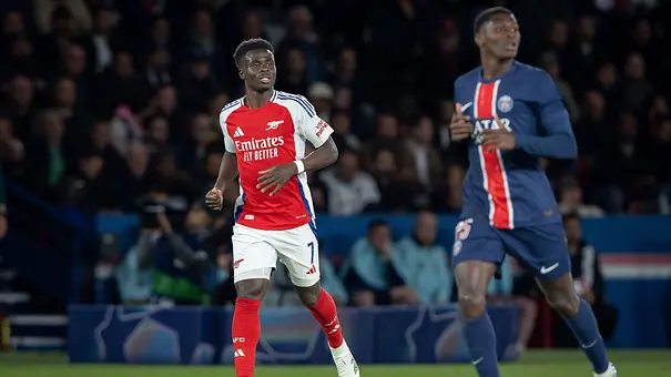 Buyako Saka und Nuno Mendes stehen im CL-Halbfinale 2025 auf dem Platz. - Foto:  IMAGO / Every Second Media