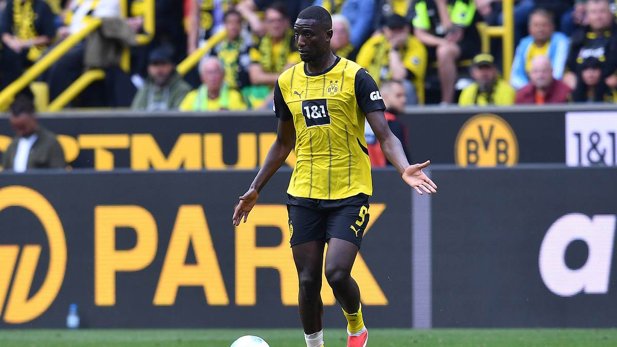 Serhou Guirassy im Trikot von Borussia Dortmund beim Bundesliga-Spiel
