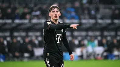 Lennart Karl beim Bundesliga-Spiel der Bayern gegen Borussia Mönchengladbach - Foto:  IMAGO / Uwe Kraft