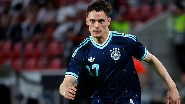 florian wirtz - Foto: IMAGO / Norbert Schmidt
