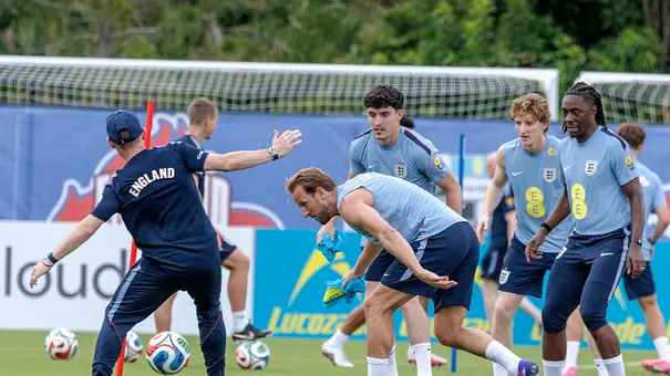 Englands Nationalmannschafft im Training - Foto: IMAGO / EPA
