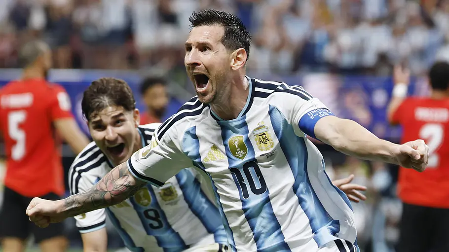 Lionel Messi jubelt Lionel Messi jubelt beim Sieg von Argentinien im Viertelfinale der WM 2026