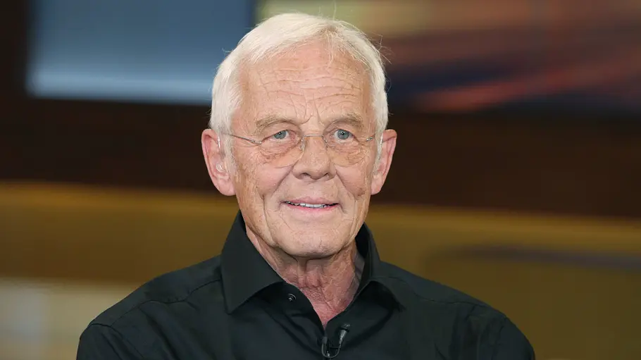 Rolf Becker (Schauspieler) in der Talk-Show Anne Will am 26.06.2011 in Berlin