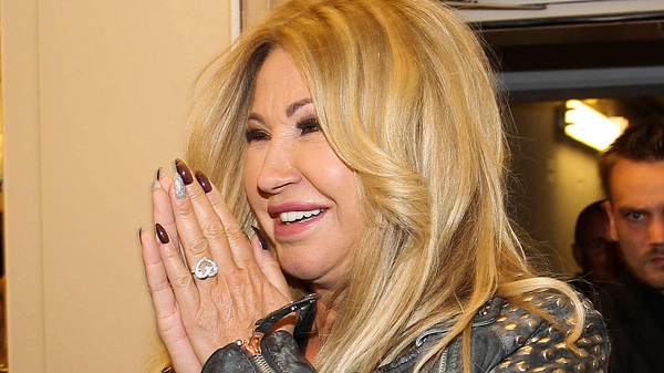 Carmen Geiss: Facelift für 22.000 Euro! „Jetzt sehe ich wieder aus wie mit 40!“ - Foto: IMAGO / BREUEL-BILD