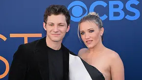 Montana Jordan and Emily Osment bei der CBS 2025-26 Fall Season Celebration - Foto: IMAGO / ZUMA Press Wire Montana Jordan and Emily Osment bei der CBS 2025-26 Fall Season Celebration - Foto: IMAGO / ZUMA Press Wire